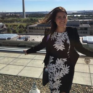 Meet your Posher, Corinne
